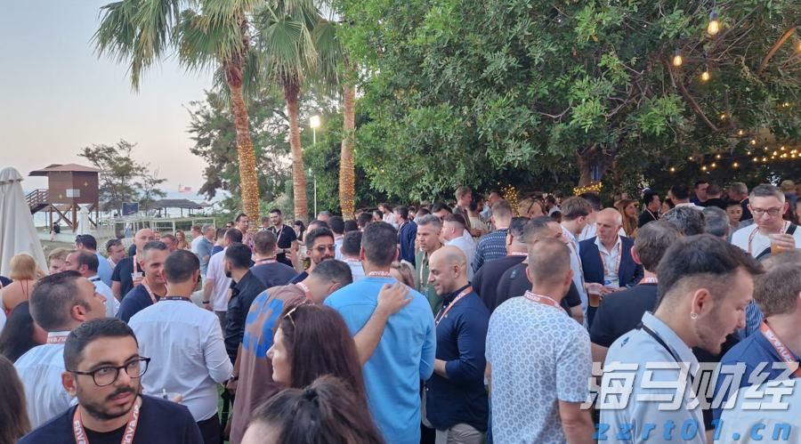 强劲的混动汽车需求抵消关税影响，丰田(TM.US)上半年销量创历史新高